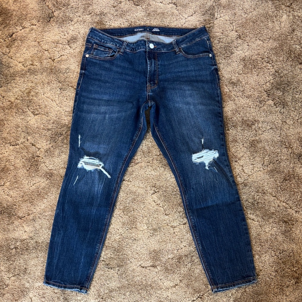 Women’s Old Navy 14 short mid rise rockstar super skinny jeans
